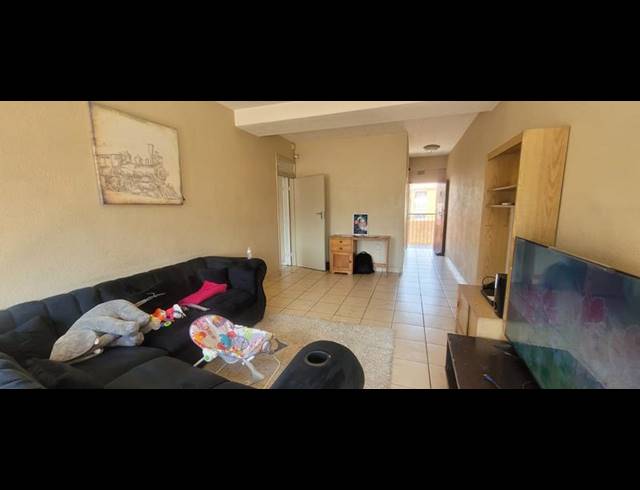 1 BEDROOM TOWNHOUSE FOR SALE IN NEW REDRUTH